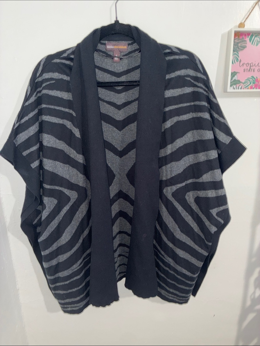 Dana Buchman Black & Gray Open-Front Patterned Cardigan